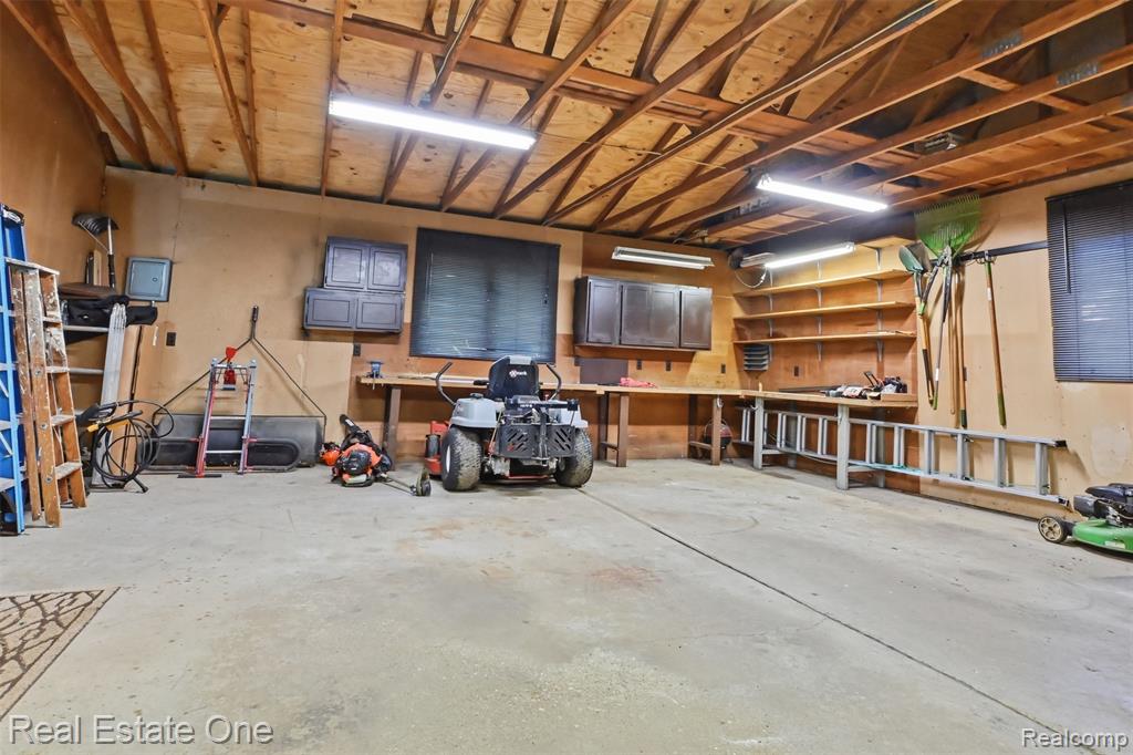 6920 Pontiac Trail, West Bloomfield, MI 48323 — Photo 20