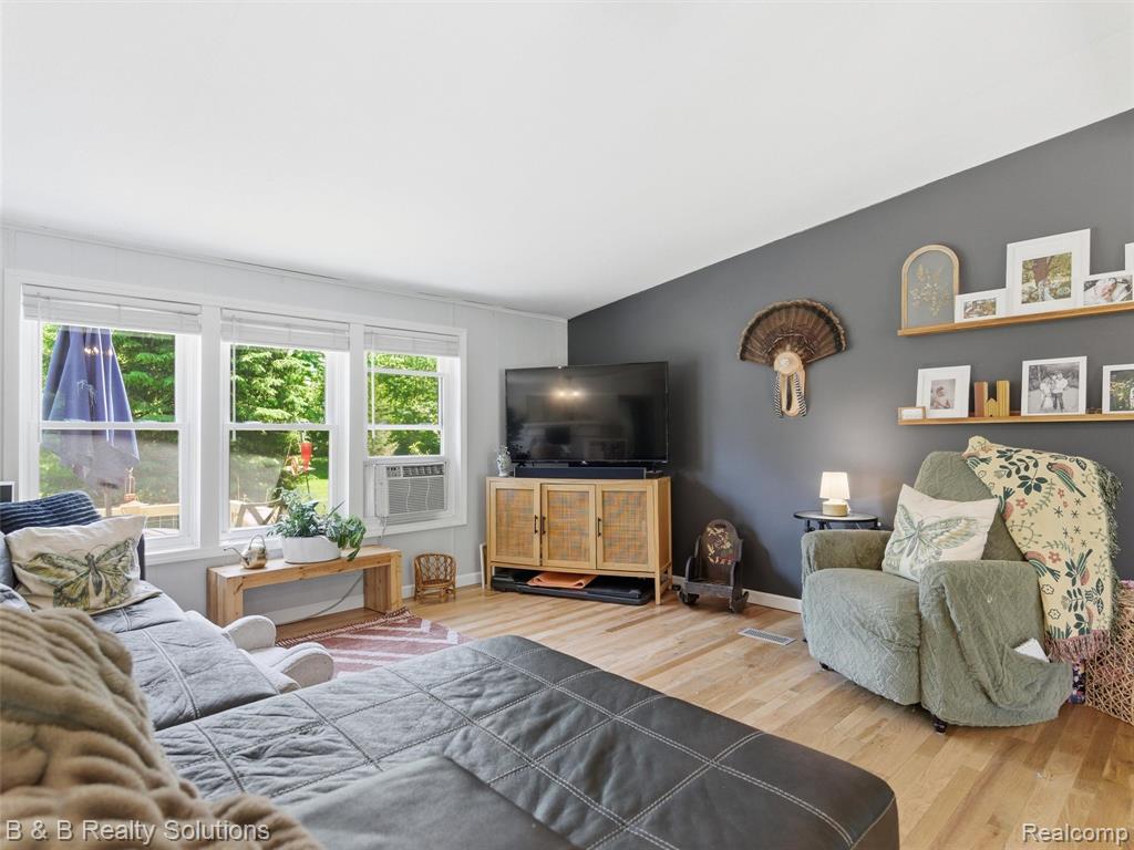60455 Bates Road, New Haven, MI 48048 — Photo 40