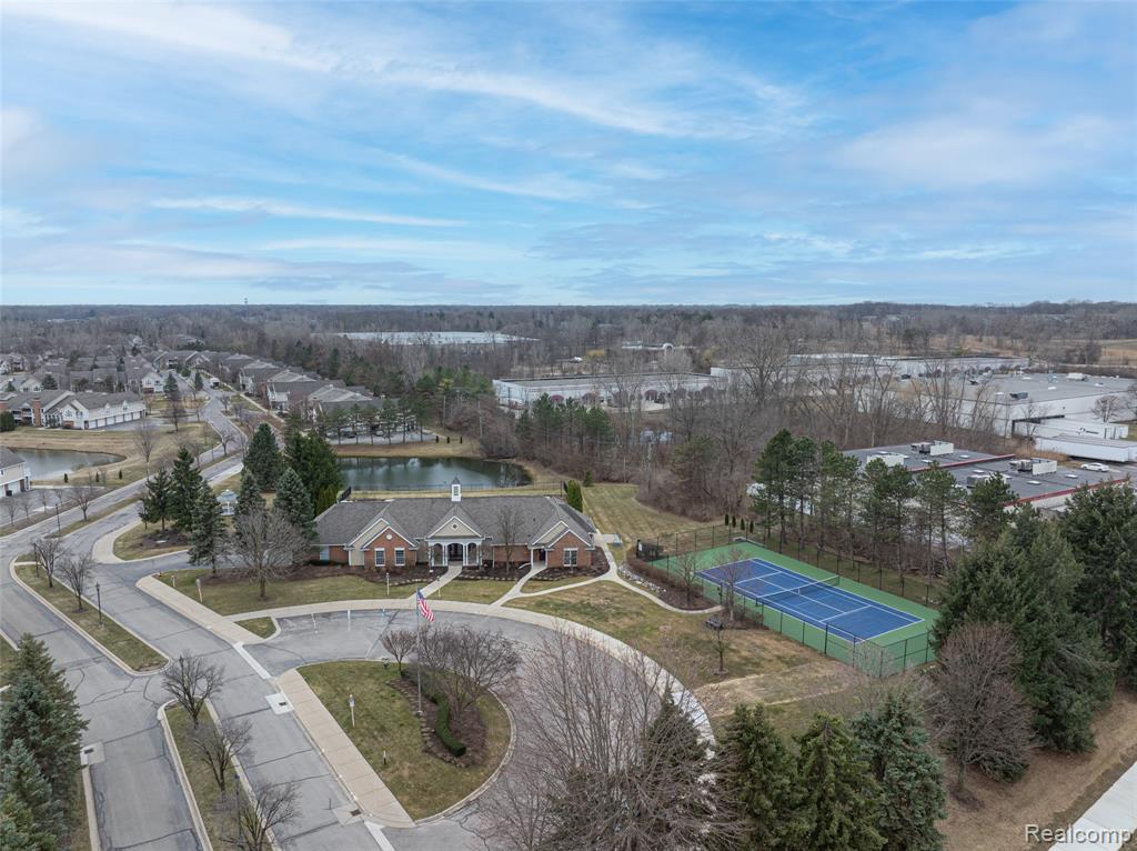 56103 CHESAPEAKE Trail, Shelby Twp, MI 48316 — Photo 8
