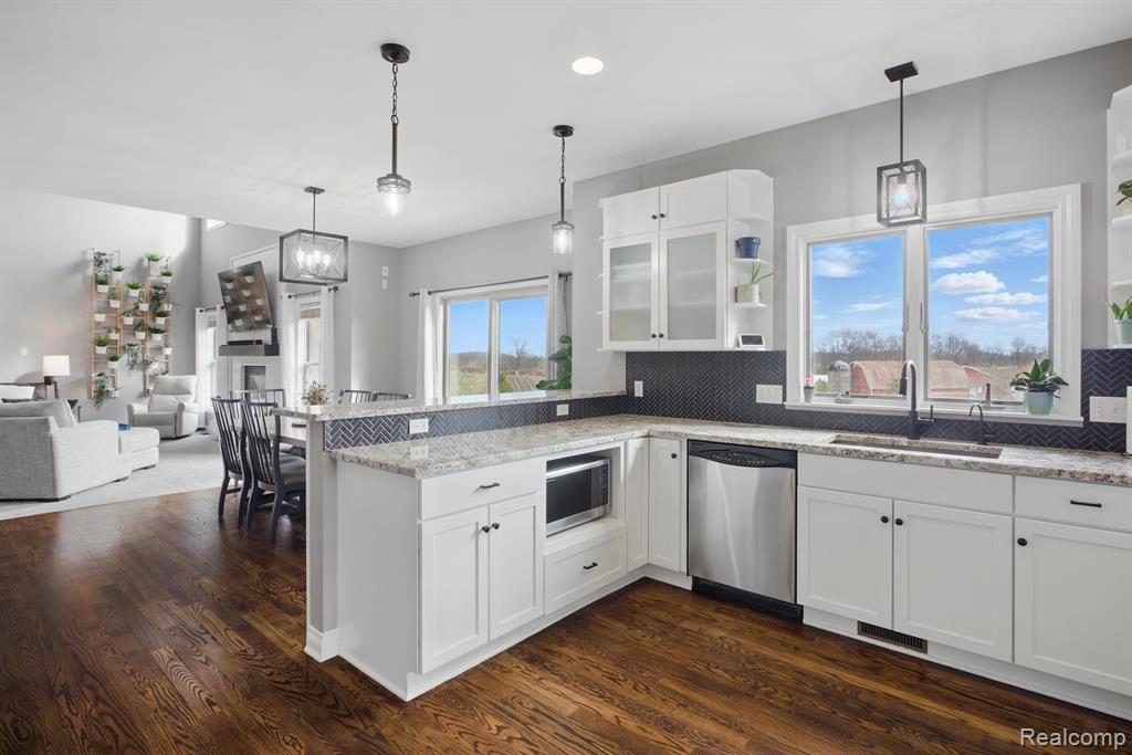 4025 PRAIRIE ROSE Drive, Howell, MI 48843 — Photo 10