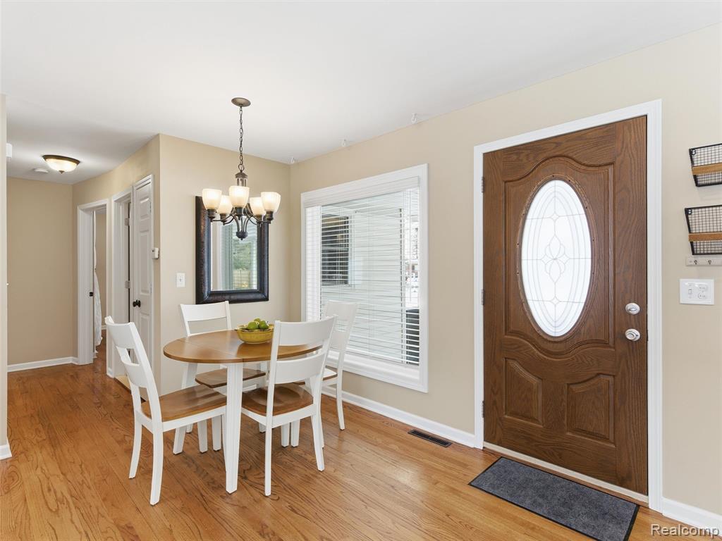 48940 Cardinal Street, Shelby Twp, MI 48317 — Photo 5