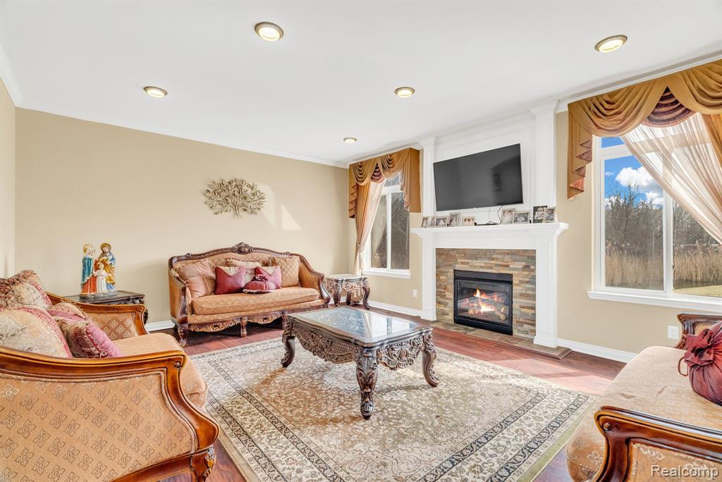 4122 Hawks Nest Road, Utica, MI 48317 — Photo 22