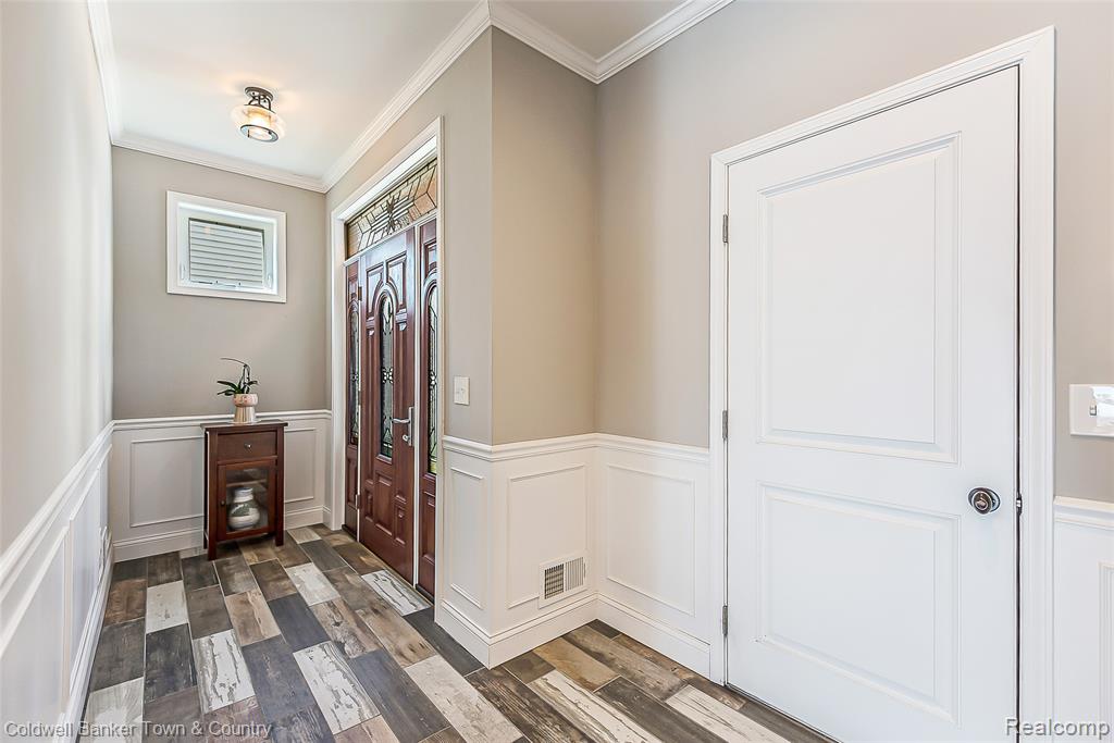 11634 Island Court, Hartland, MI 48353 — Photo 17