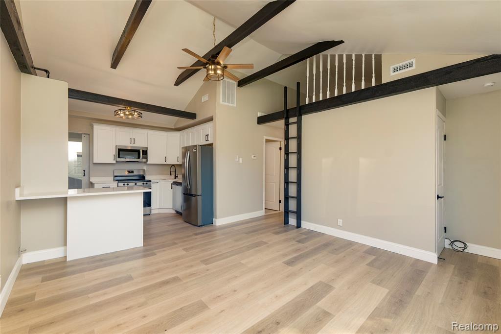 932 Mace Avenue, Madison Heights, MI 48071 — Photo 2