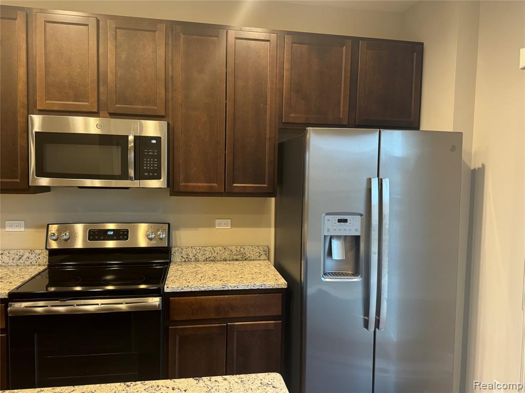 47757 Hillcrest Drive, Northville, MI — Photo 13