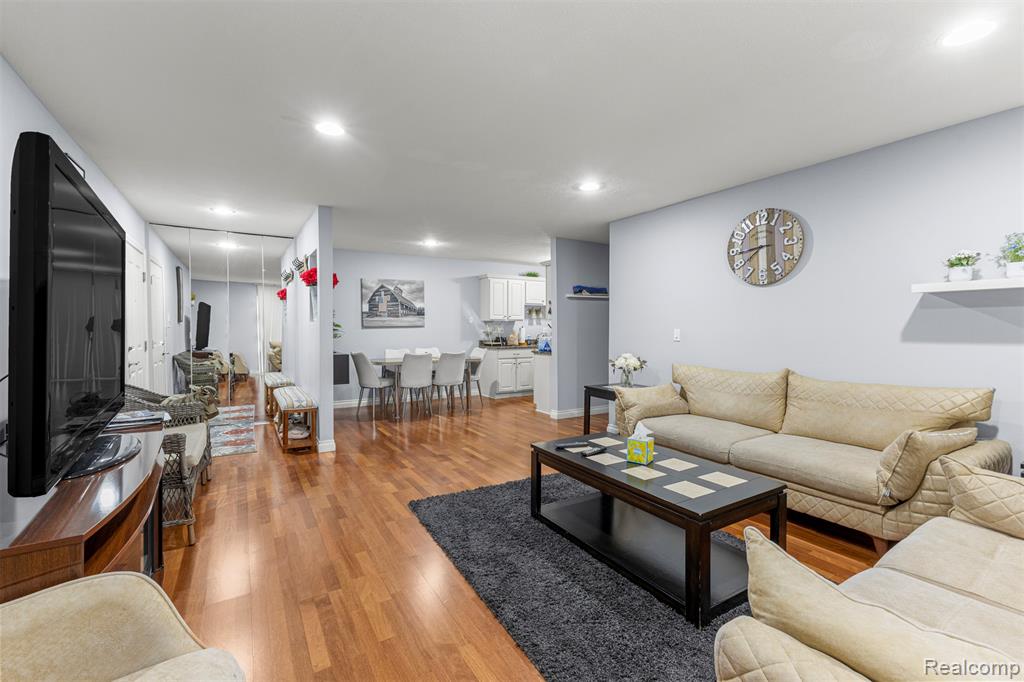 705 Randolph Street, Northville, MI 48167 — Photo 8