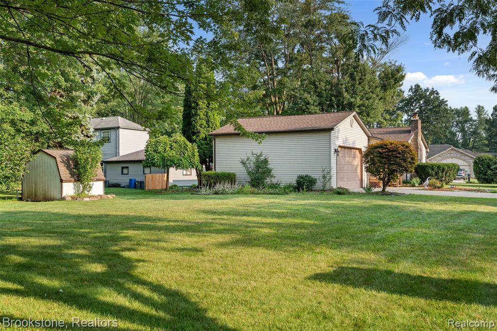 5315 Plymouth Street, Sterling Heights, MI 48310 — Photo 40