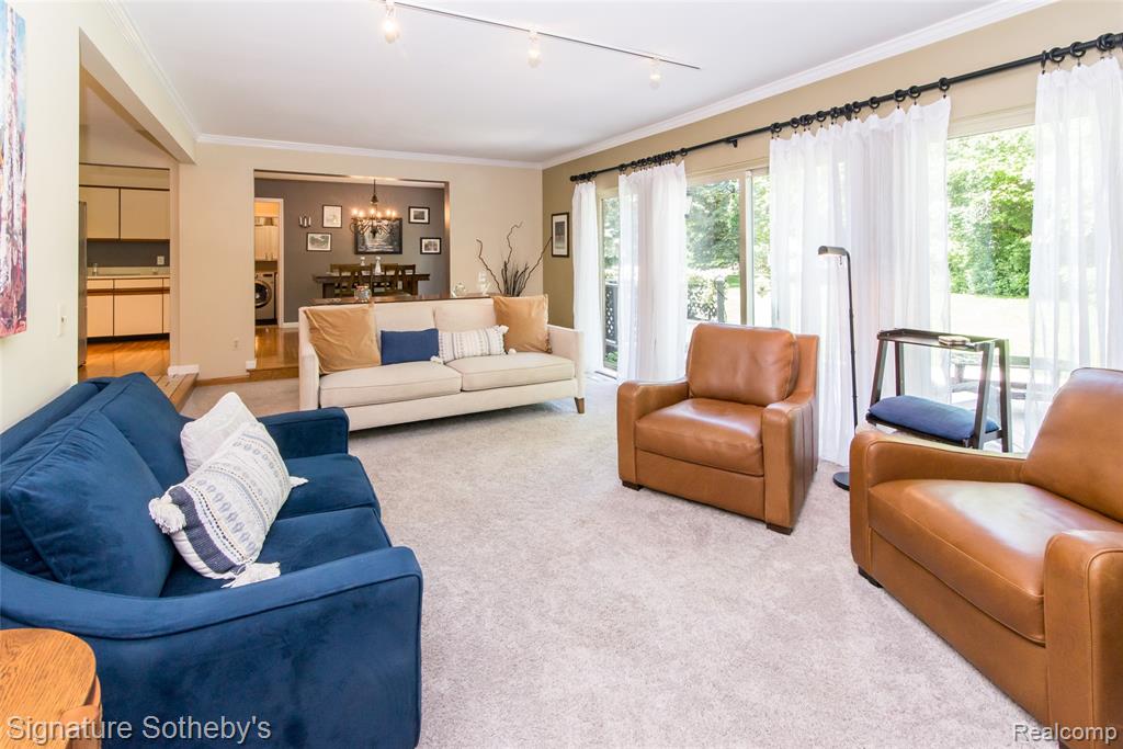 576 Ten Point Drive, Rochester Hills, MI 48309 — Photo 10