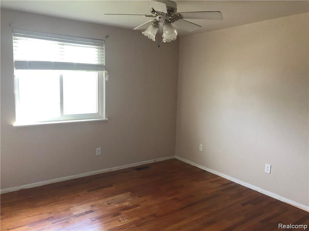 43967 Fredericksburg Street, Canton, MI 48188 — Photo 13
