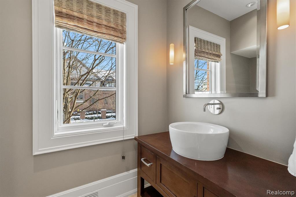 615 Hanna Street, Birmingham, MI 48009 — Photo 15