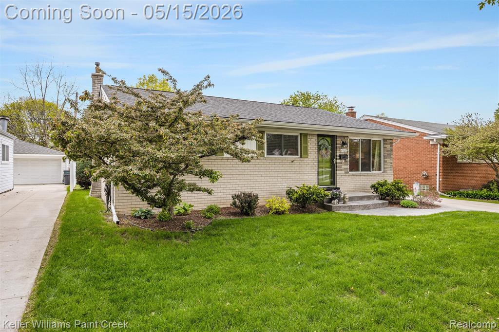 410 N Batchewana Street, Clawson, MI — Photo 30