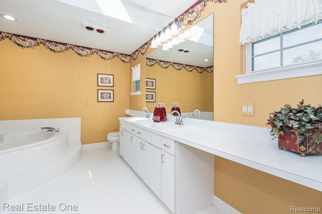 5936 Creekside Drive, 87, Troy, MI 48085 — Photo 19