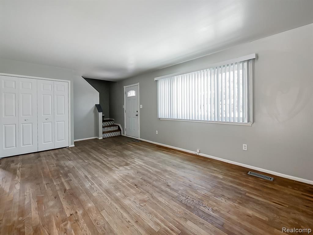 430 N Dobson Street, Westland, MI — Photo 4