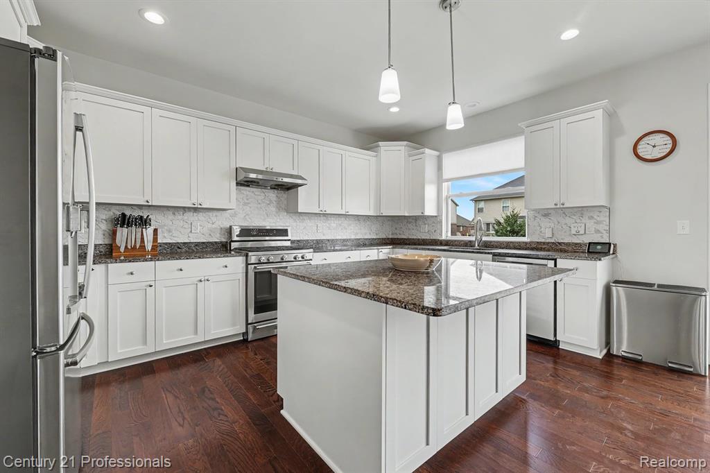 49455 Messara Drive, Macomb, MI 48042 — Photo 15