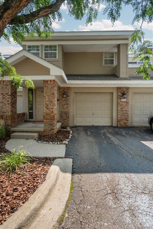 6625 Fireside Court, West Bloomfield, MI — front exterior