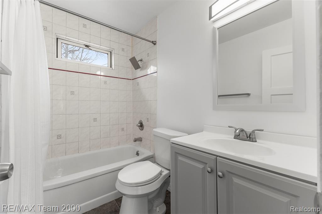 23245 Annapolis Street, Dearborn Heights, MI 48125 — Photo 21