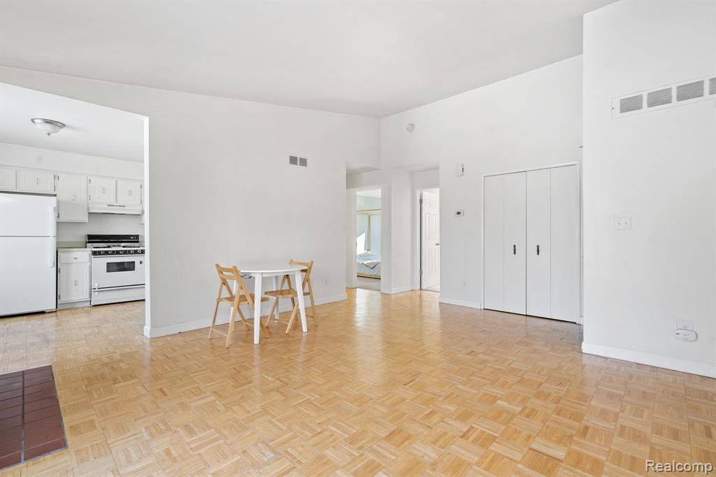 3222 BOLGOS Circle, Ann Arbor, MI 48105 — Photo 6