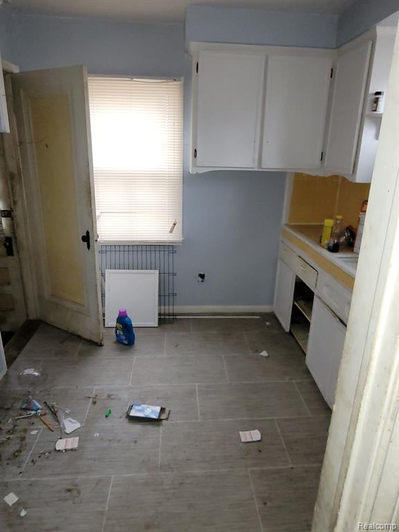9020 PIERSON Street, Detroit, MI 48228 — Photo 3