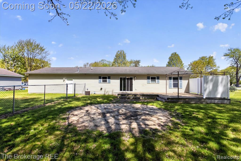 1029 Crestlane Drive, Saginaw, MI 48601 — Photo 32