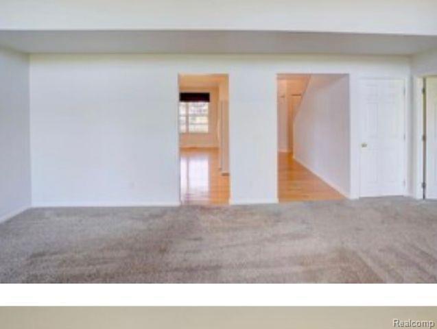 6421 CLUB Court W, Grand Blanc, MI 48439 — Photo 26