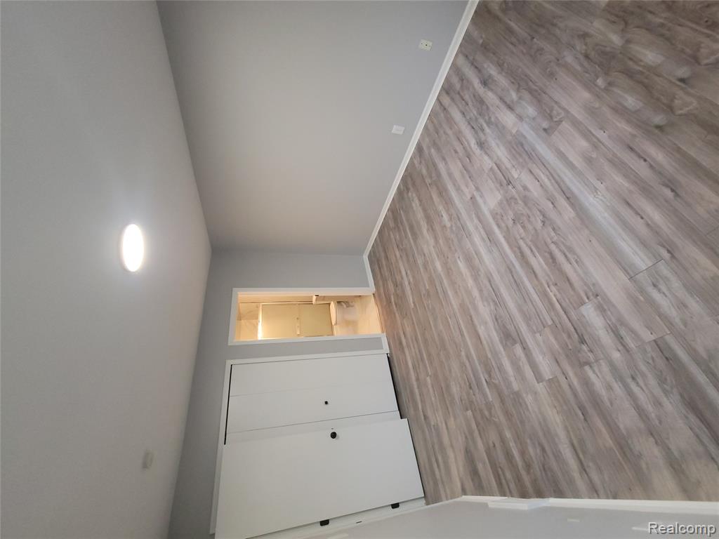 5858 Niles Drive, Troy, MI 48098 — Photo 18