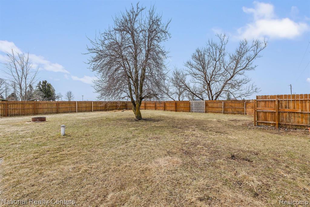 4511 LENTZ Road, Standish, MI 48658 — Photo 5
