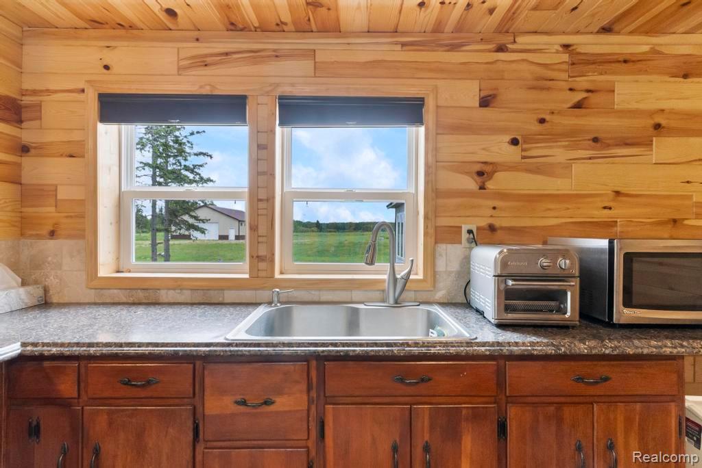 18031 State Highway M28, Newberry, MI 49868 — Photo 26