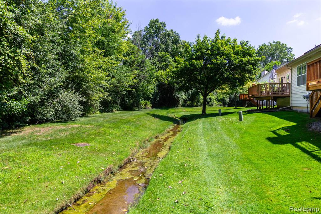 487 N Oak Drive, Commerce Twp, MI 48390 — Photo 42