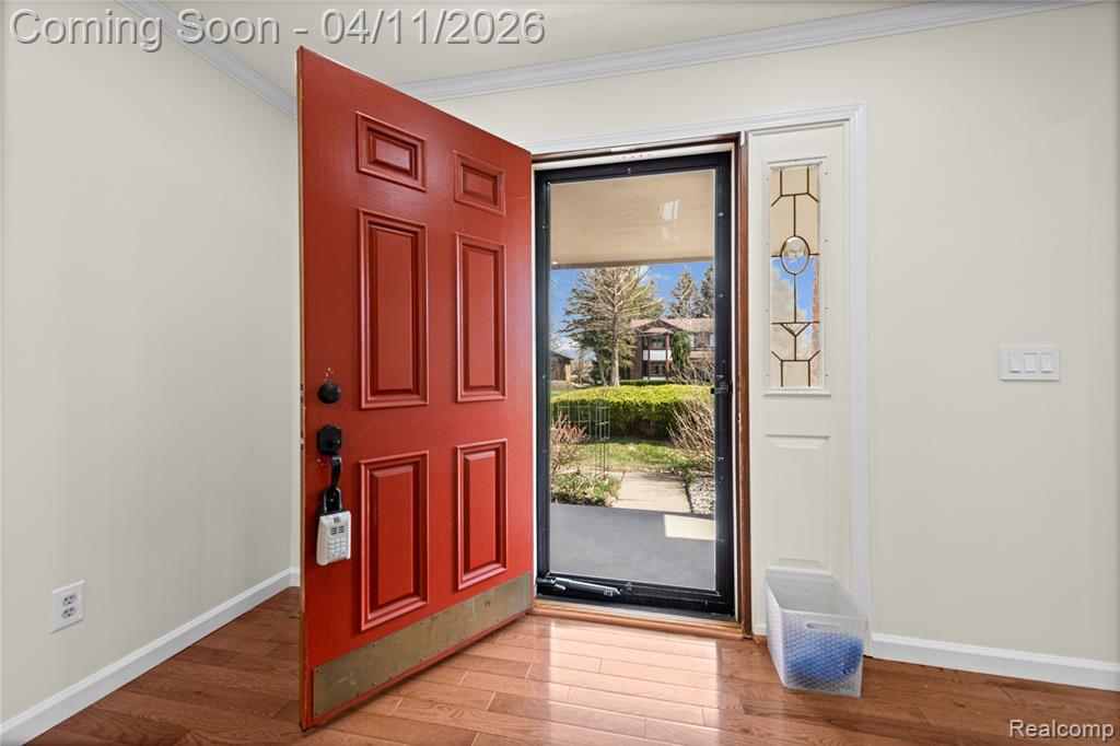 5325 Allison Drive, Troy, MI 48085 — Photo 6
