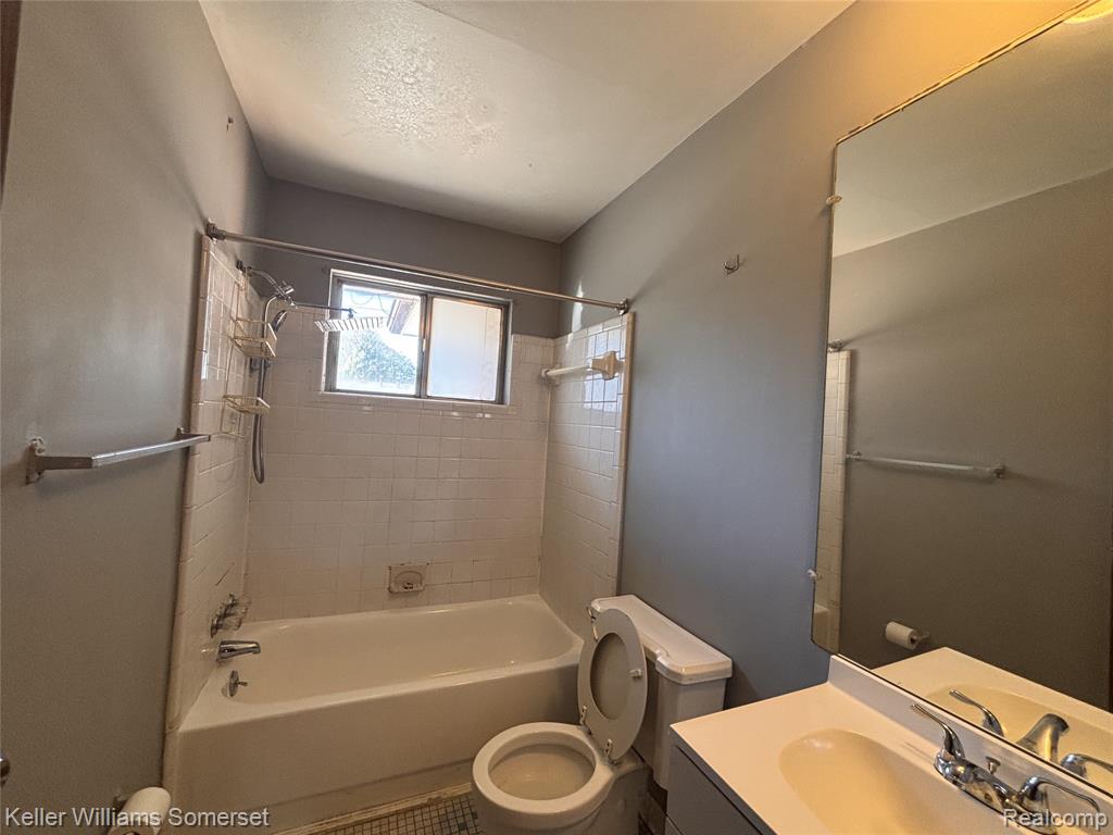 4066 Agnes Avenue, Lincoln Park, MI 48146 — Photo 3