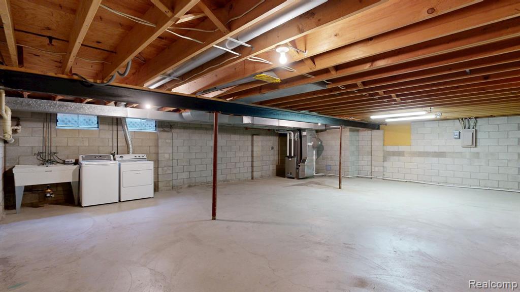 5204 Applewood Drive, Flushing, MI 48433 — Photo 61