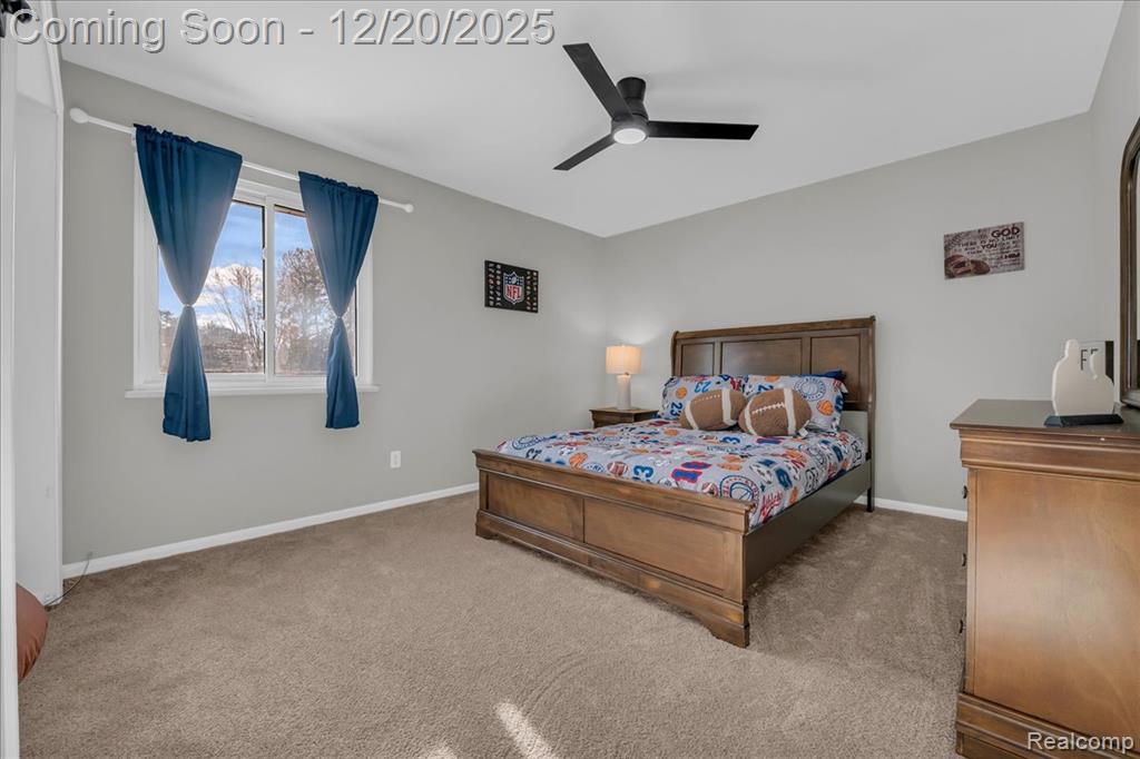 518 Charing Cross Drive, Grand Blanc, MI 48439 — Photo 35