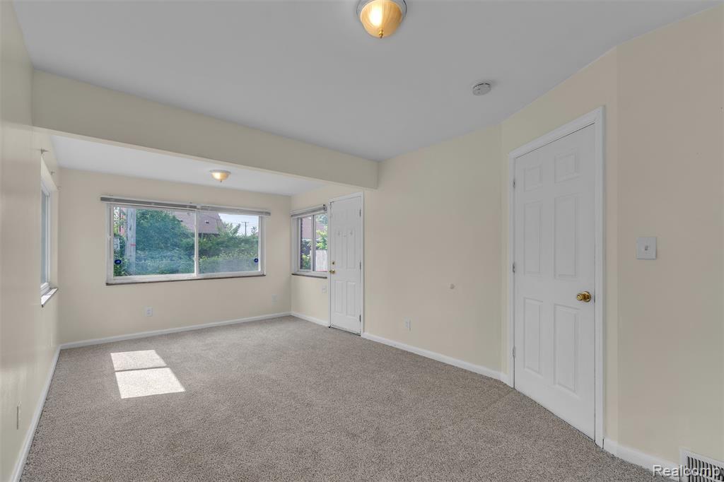 8310 Sirron Street, Detroit, MI 48234 — Photo 28