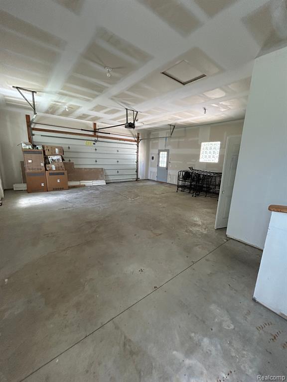 80375 MAIN Street, Memphis, MI, 00000