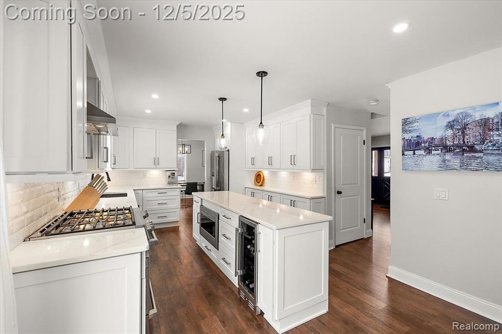 21622 Riverview Drive, Beverly Hills, MI 48025 — Photo 11