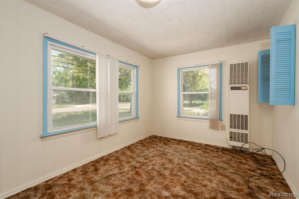 426 Driftwood Avenue, Rochester Hills, MI 48307 — Photo 17