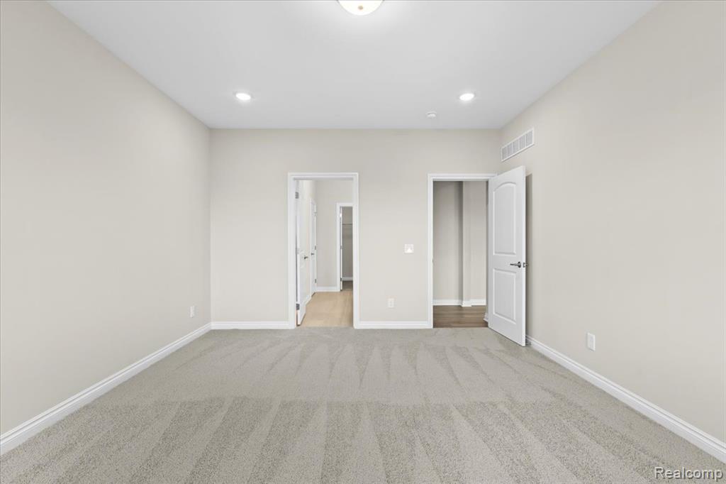 565 Jubilee Drive, Whitmore Lake, MI 48189 — Photo 9