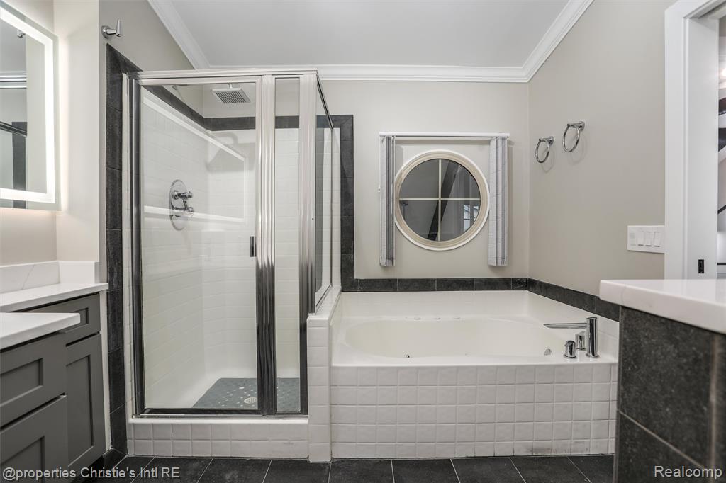 2542 WOODWARD Avenue, Detroit, MI 48201 — Photo 20