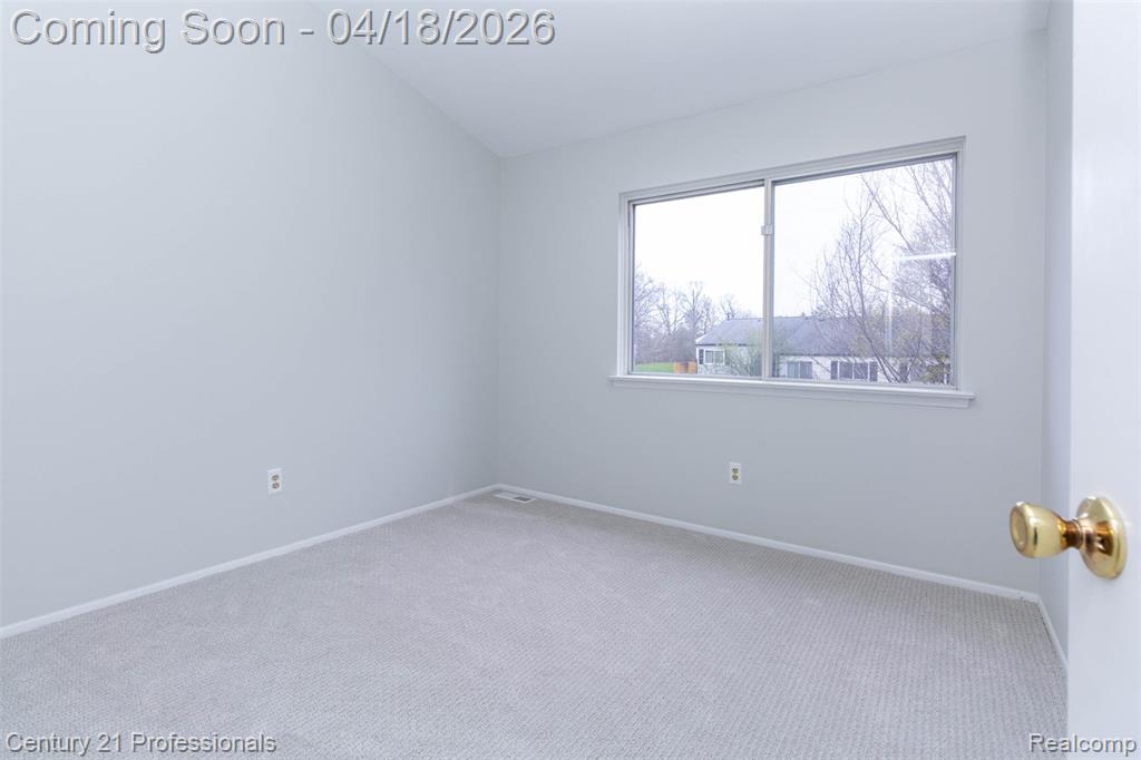 3567 Burbank Drive, Ann Arbor, MI 48105 — Photo 23