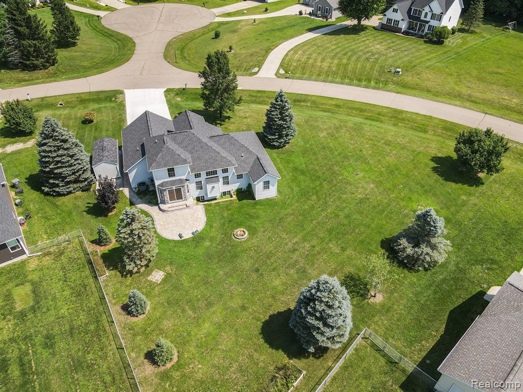 2173 Fawn Glen Circle, Lapeer, MI 48446 — Photo 32