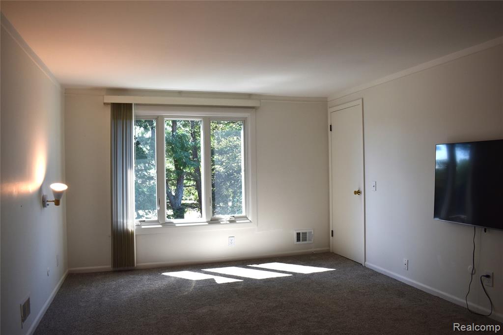 5441 Provincial Drive, Bloomfield Hills, MI 48302 — Photo 22