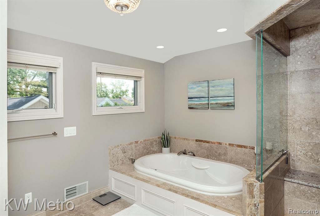 4309 ROBINWOOD Avenue, Royal Oak, MI 48073 — Photo 32