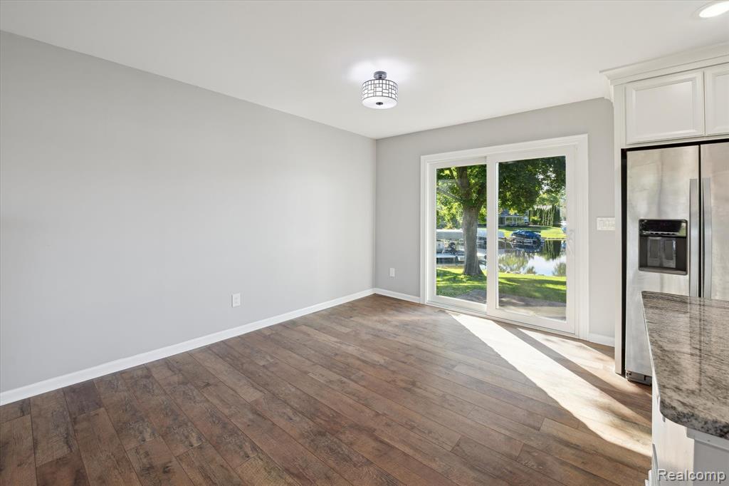 5100 Surfwood Drive, Commerce Twp, MI 48382 — Photo 10