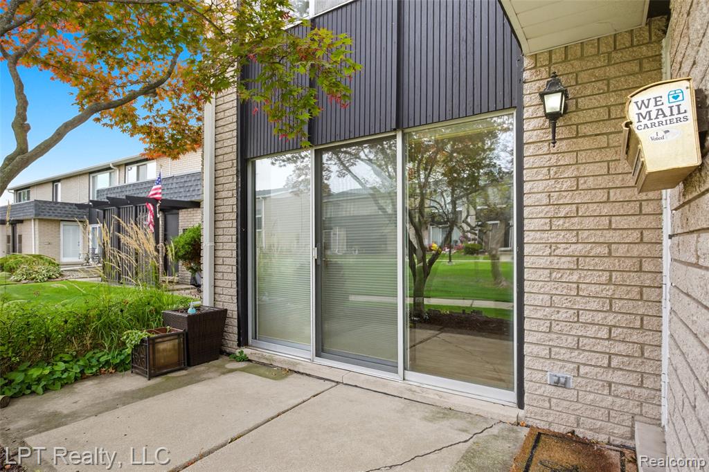 8715 Kennedy Circle, 1, Warren, MI 48093 — Photo 24