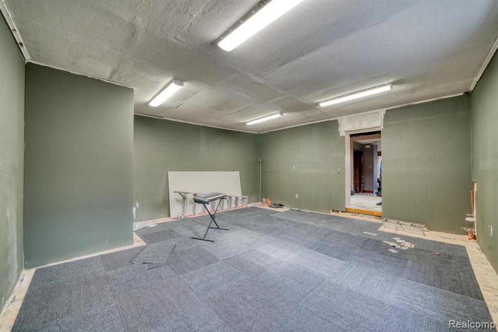 10325 Cadieux Road, Detroit, MI 48224 — Photo 19