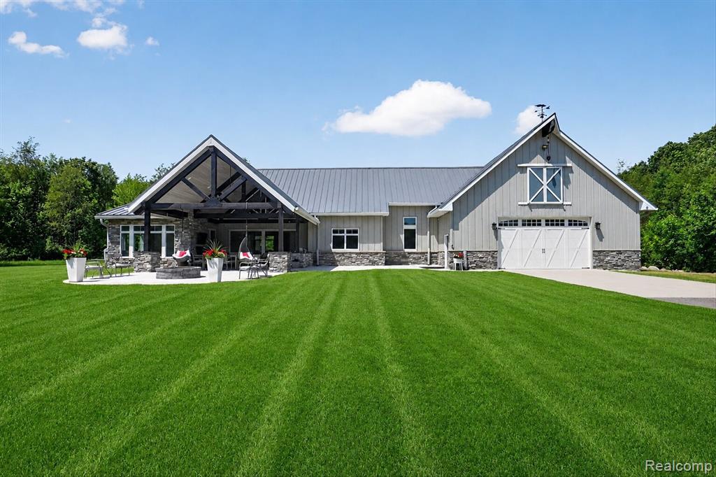 10500 W Grand River Road, Fowlerville, MI 48836 — Photo 2