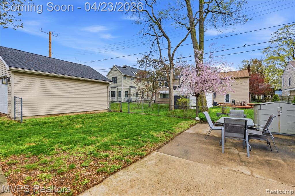 907 Batavia Avenue, Royal Oak, MI 48067 — Photo 24
