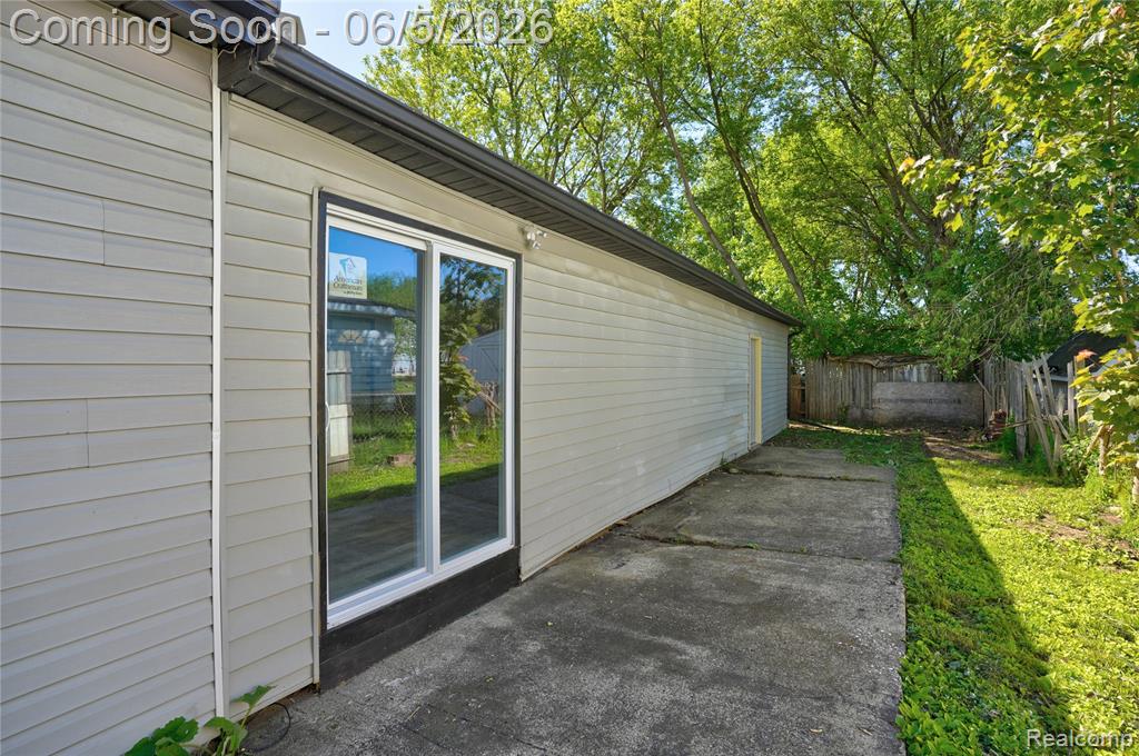 8053 Leadley Avenue, Mount Morris, MI 48458 — Photo 29