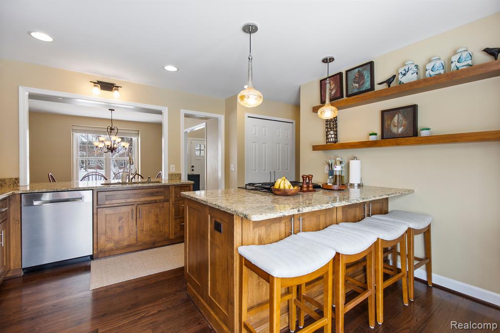 7997 BROOKWOOD Drive, Clarkston, MI 48348 — Photo 15