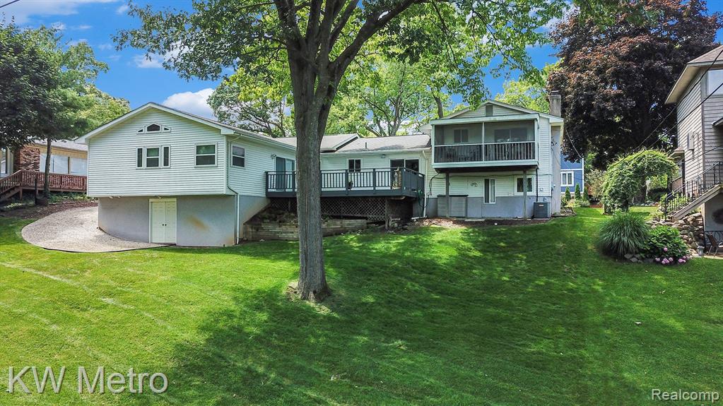 4491 DECKERLAND Street, West Bloomfield, MI 48323 — Photo 34
